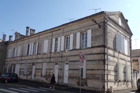 Ensemble de quatre maisons construites en série, 27 à 33, rue de Bellefonds (15 mars 2017)