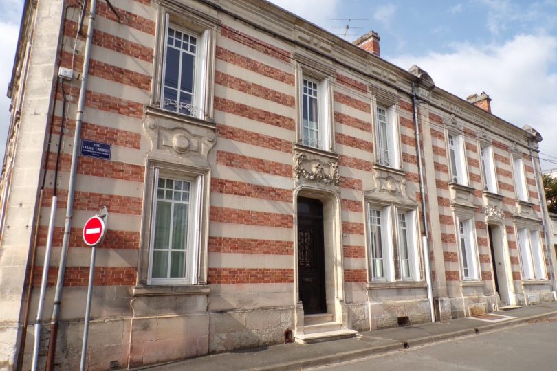Maisons jumelles en brique et pierre, 1 et 3, rue Lazare Carnot (13 mars 2017)