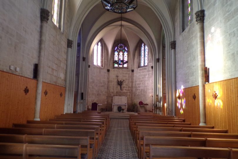 L'église Saint-Jacques - Vue de l'entrée (16 mars 2017)