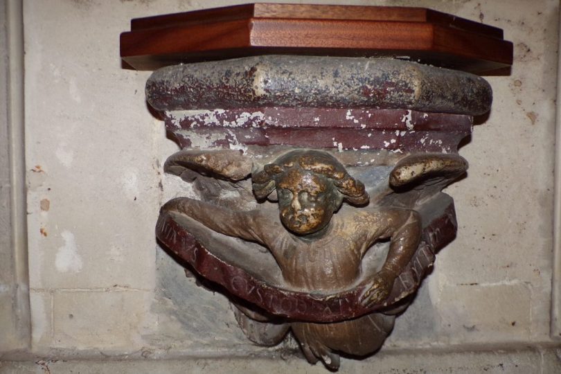 L'église Saint-Jacques - Un bénitier (16 mars 2017)