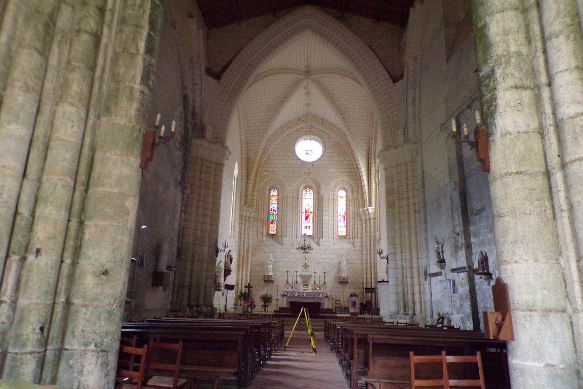 Bouteville - L'église Saint-Paul - Vue de l'entrée (21 mars 2017)