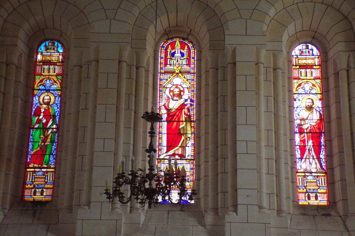 Bouteville - L'église Saint-Paul - Le vitrail (21 mars 2017)