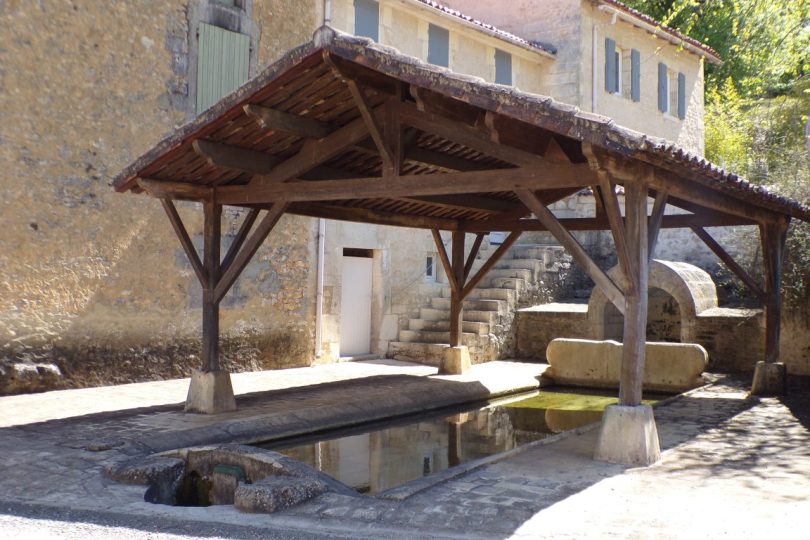 Burie - La fontaine de Pouvet (12 avril 2017)