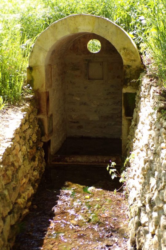 Burie - La fontaine du Souci (12 avril 2017)