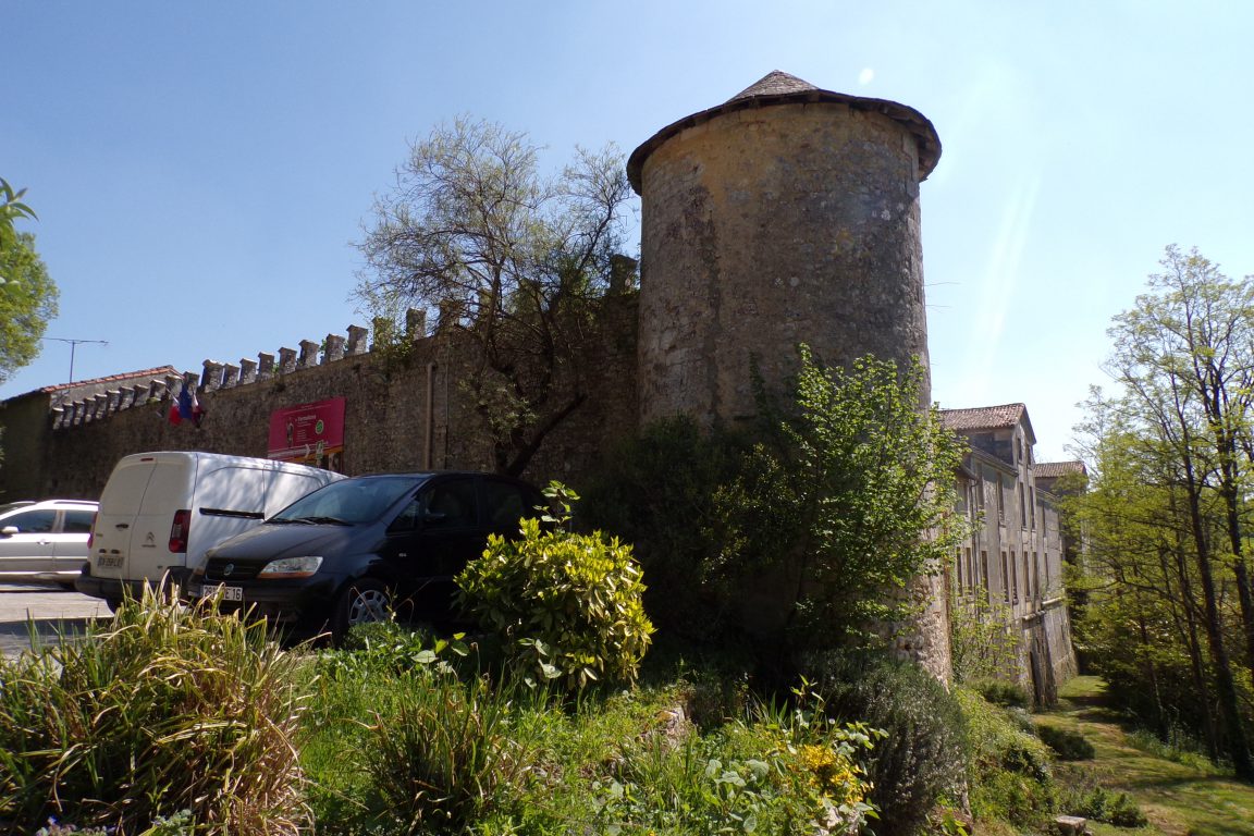 Cherves-Richemont - Le château de Richemont (13 avril 2017)