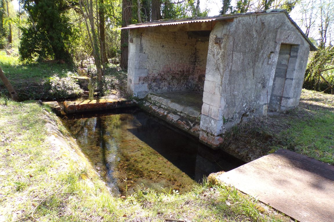 Ambleville - Le Lavoir de la voûte (7 avril 2017)