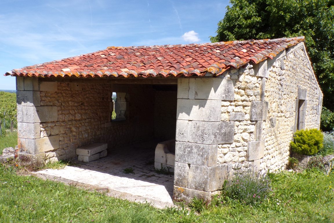 Saint-Preuil - Le lavoir Puymerle (15 mai 2017)