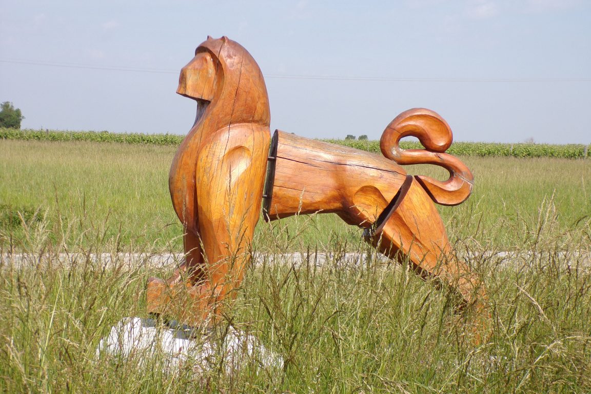 Oeuvre d'art en bois (27 mai 2017) Le lion