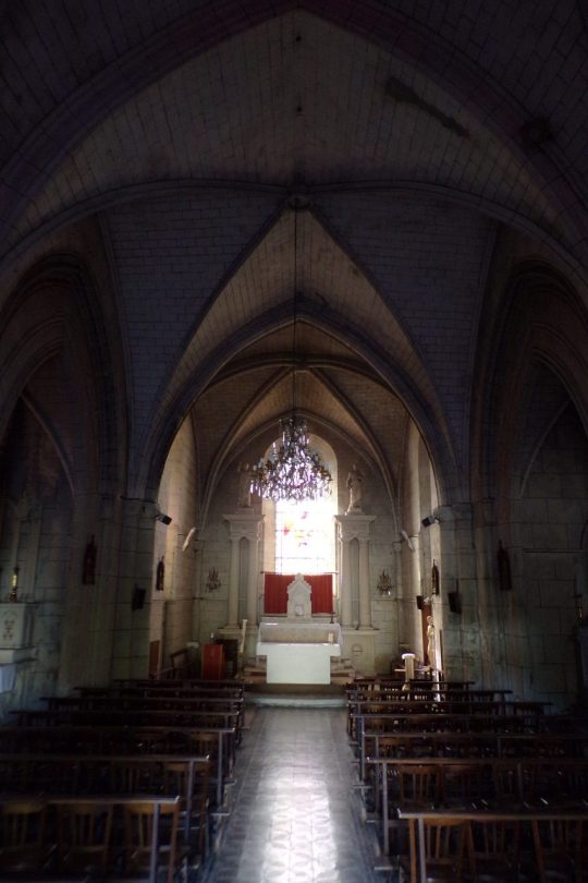 Javrezac - L'église Saint-Pierre - Vue de l'entrée (22 juin 2017)
