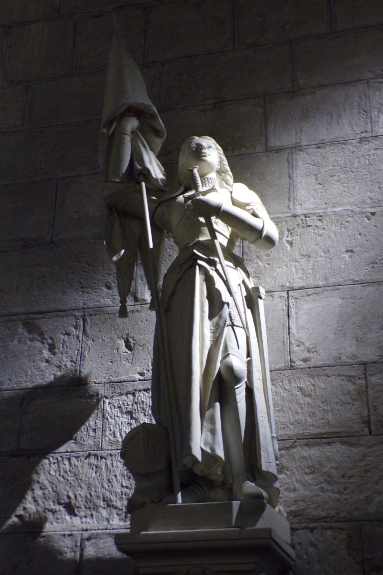 Sigogne - L'église Saint-Martin - Jeanne d'Arc (15 juin 2017)