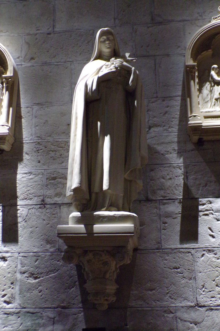 Sigogne - L'église Saint-Martin - Sainte Thérèse de Lisieux dite "Sainte Thérèse de l’Enfant Jésus" (15 juin 2017)