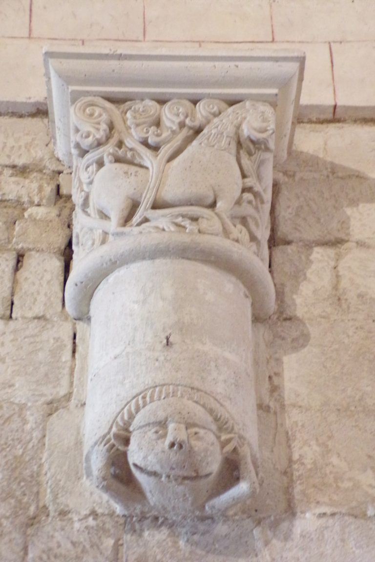 Mérignac - L'église Saint-Pierre - Un modillon (10 juin 2017)