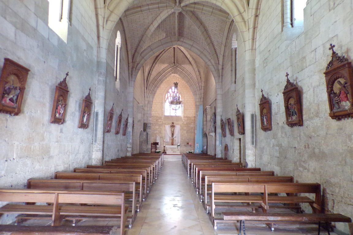 Mérignac - L'église Saint-Pierre - Vue de l'entrée (10 juin 2017)