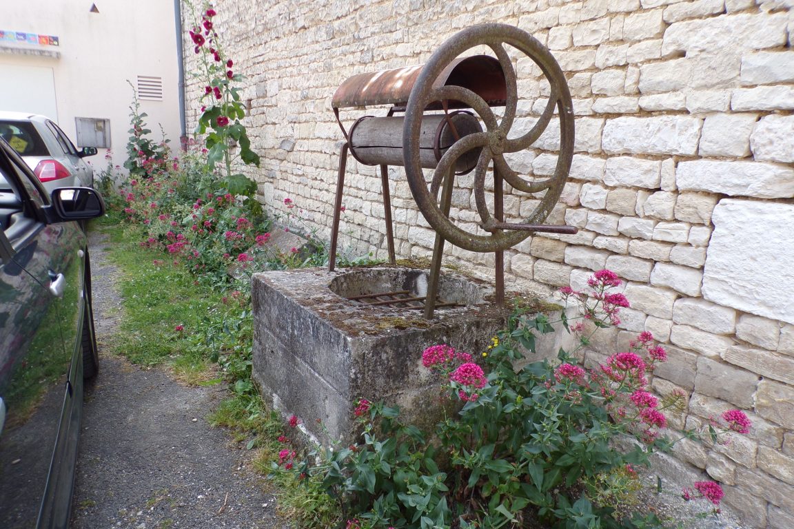 Mareuil - Un puits (15 juin 2017)