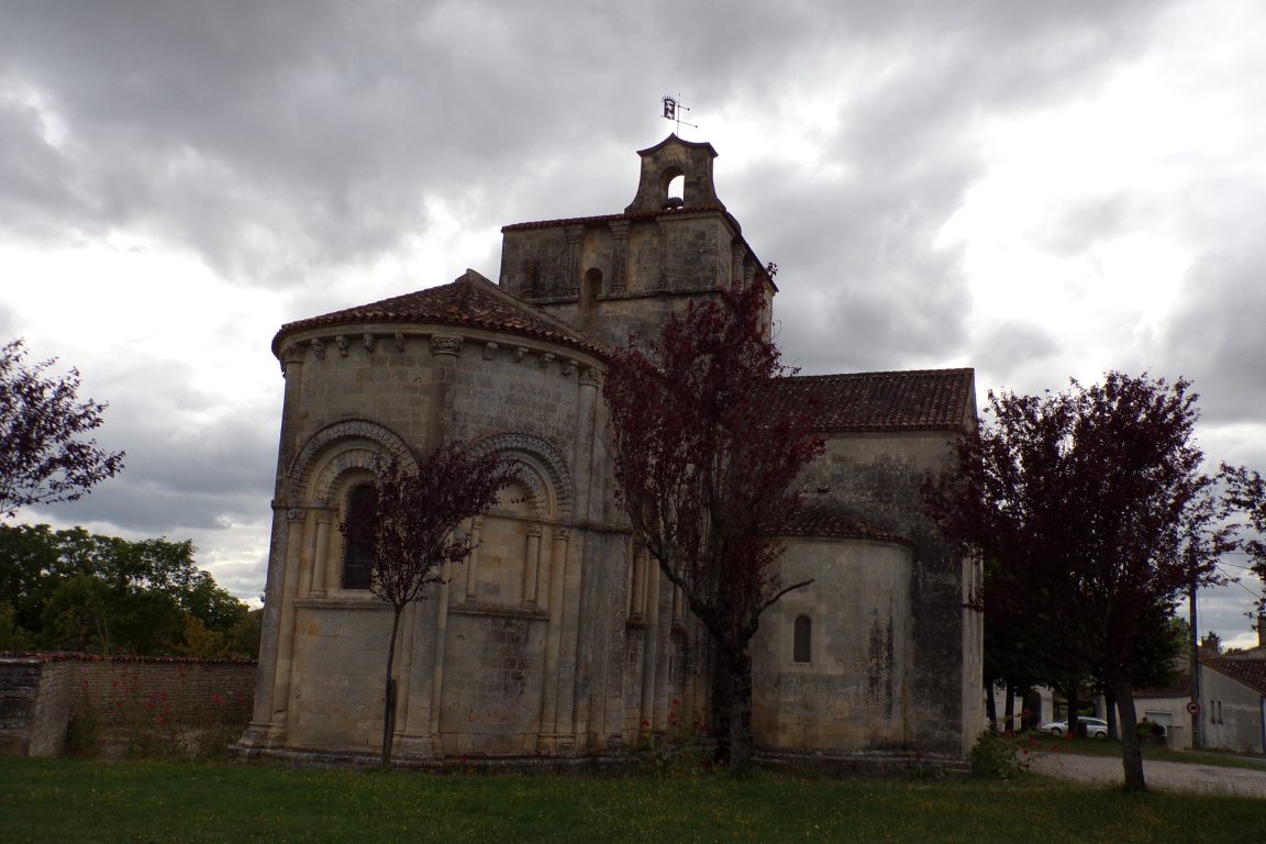 Matha - L'église Saint-Pierre de Marestay (21 juillet 2017)