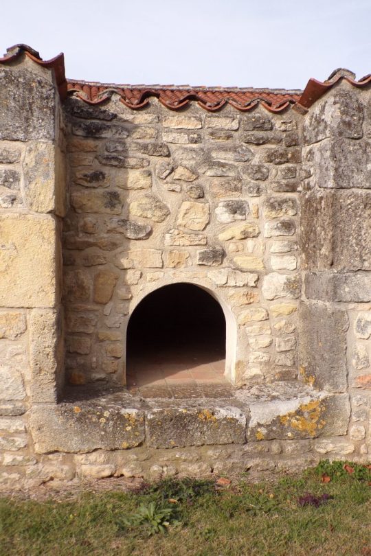 Cherves-Richemont - Le four à pain (rue du Clos) (21 novembre 2017)