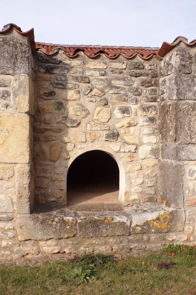 Cherves-Richemont - Le four à pain (rue du Clos) (21 novembre 2017)