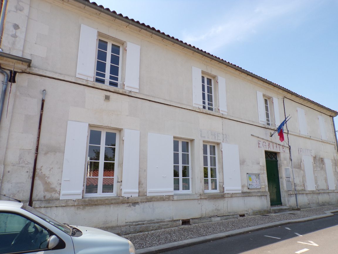 Bourg-Charente - L'ancienne mairie (16 mai 2018)