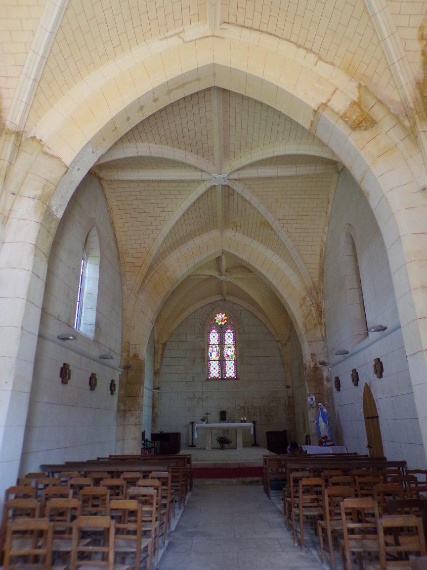 Mainxe - L'église Saint-Maurice - Vue de l'entrée (7 mai 2018)