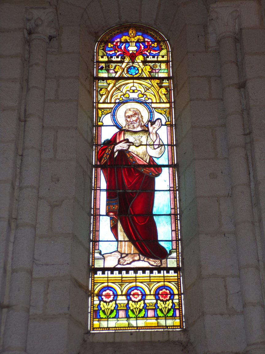 Merpins - L'église Saint-Rémy - Le vitrail 'Sacré Coeur de Jésus' (28 mai 2018)