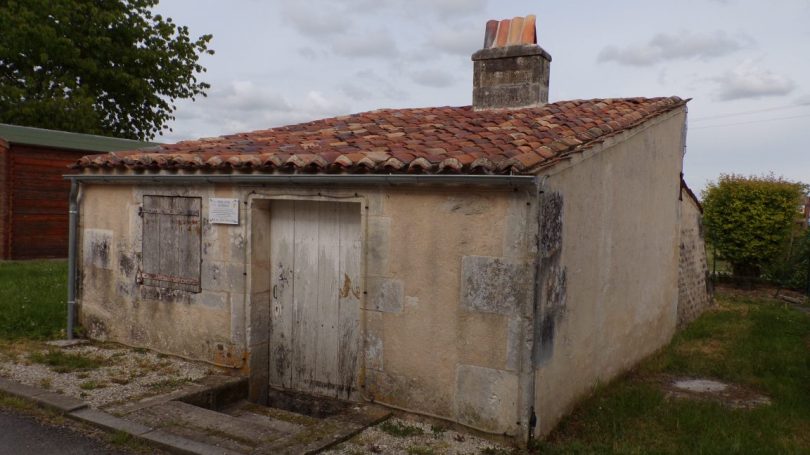 Mesnac - Le four à pain (2 mai 2018)