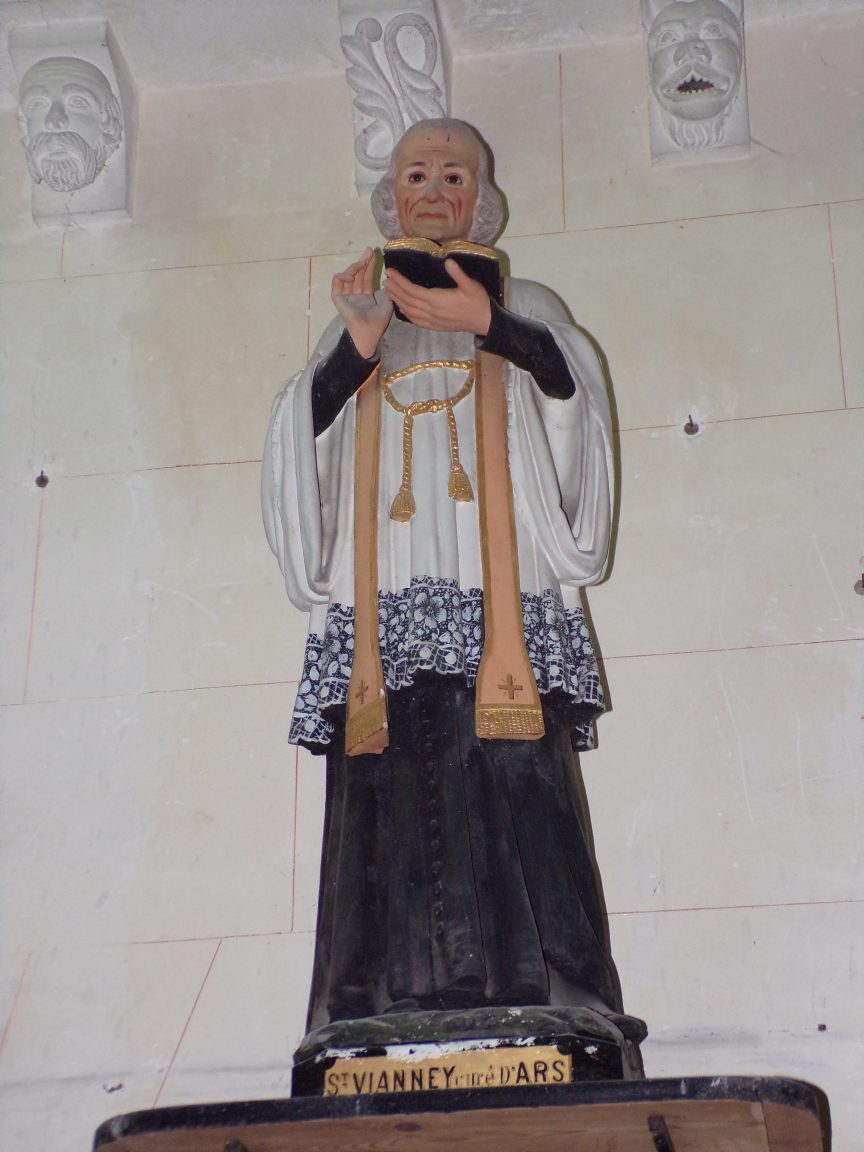 Brives sur Charente - L'église Saint-Etienne - Saint Vianney curé d'Ars (27 juin 2018)