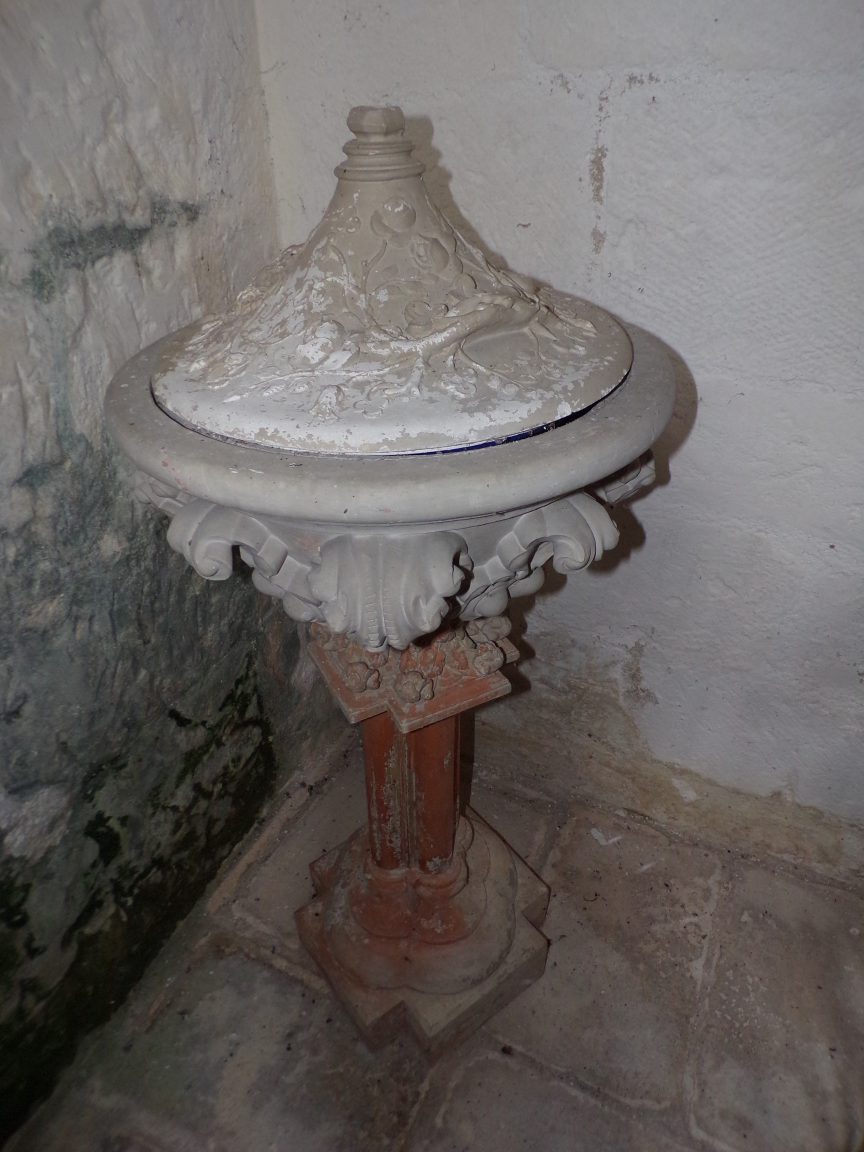 Saint-André - L'église Saint-André - Fonts baptismaux (6 juin 2018)