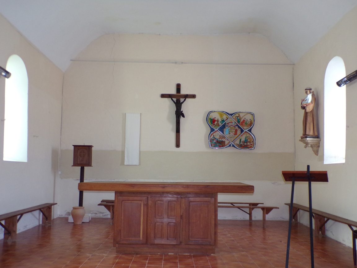 Celles - L'église Saint-Christophe - L'autel (12 juillet 2018)