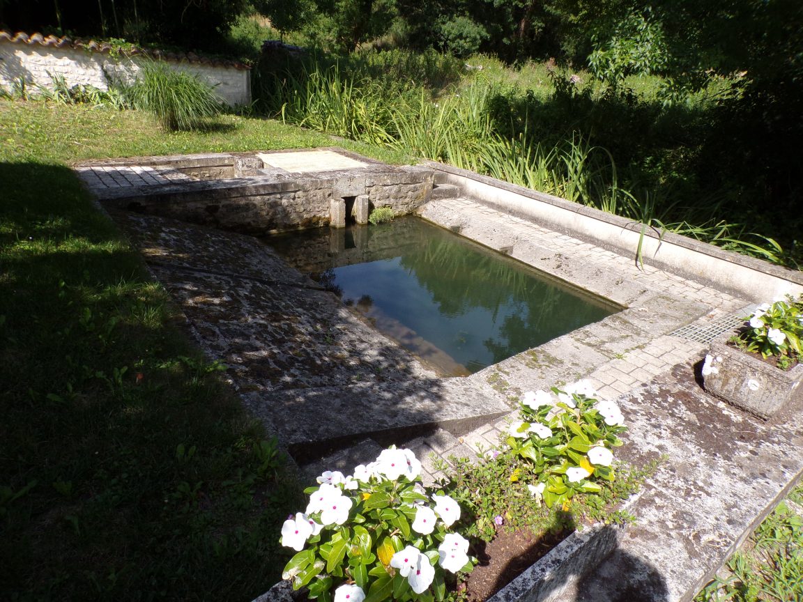 Celles - Le lavoir de l'Arceau (12 juillet 2018)