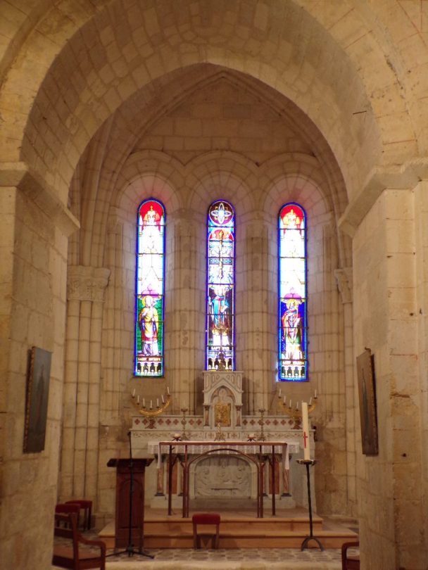 Saint-Brice - L'église Saint-Brice - L'autel (25 juillet 2018)