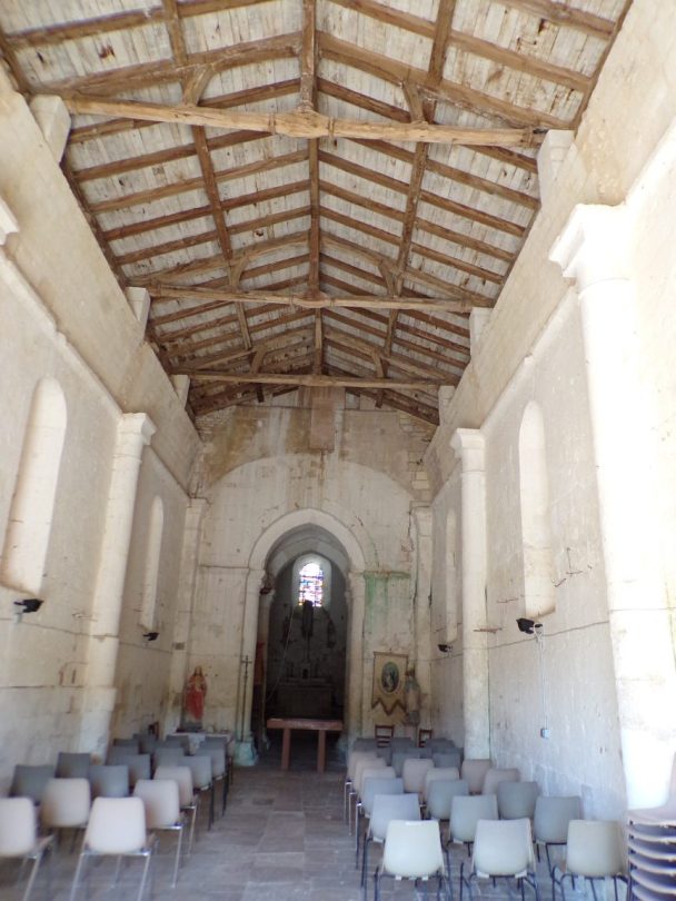 Plaizac - L'église Saint-Hippolyte (ou Saint-Martin) - Vue de l'entrée (21 août 2018)