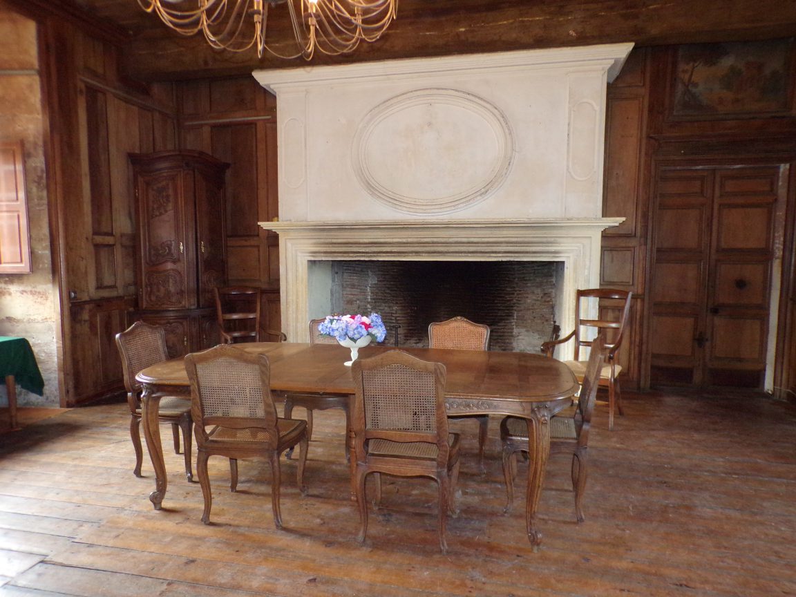 Neuvicq-le-Château - Le château - La salle à manger (16 septembre 2018)