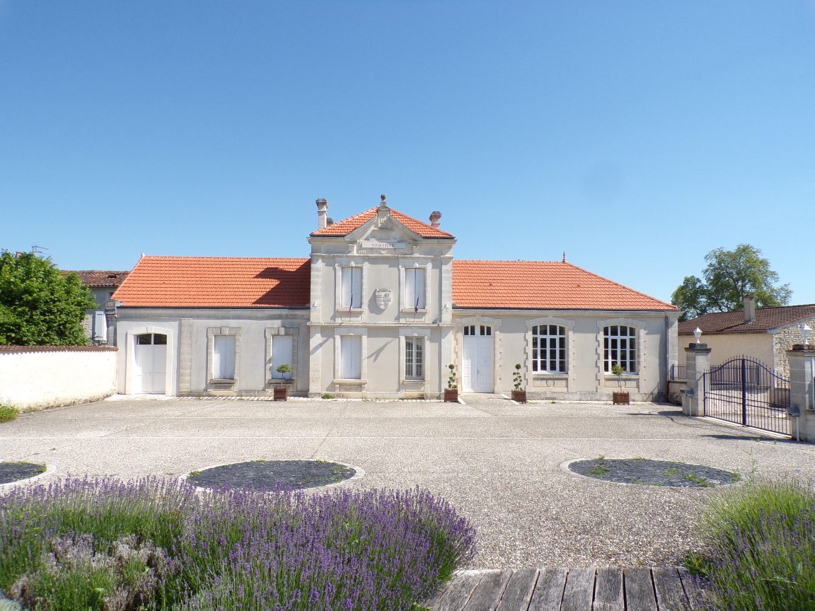 Bourg-Charente - La mairie (2 juin 2019)