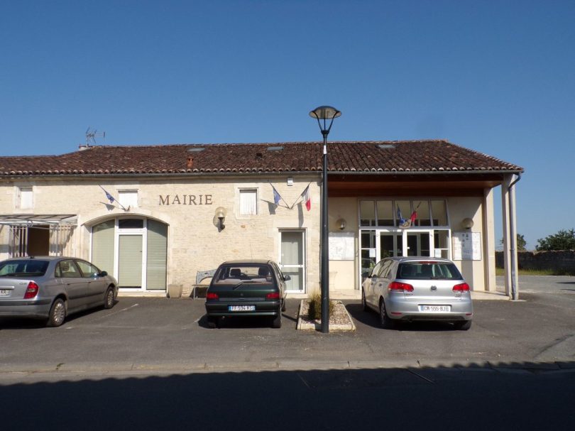 Réparsac - La mairie (22 juillet 2019)