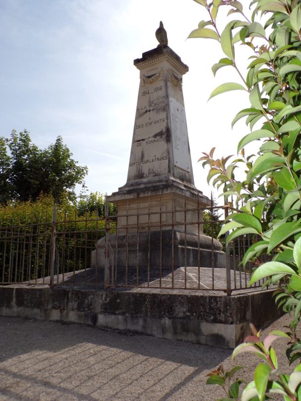 Sonnac - Le monument aux morts (18 juillet 2019)