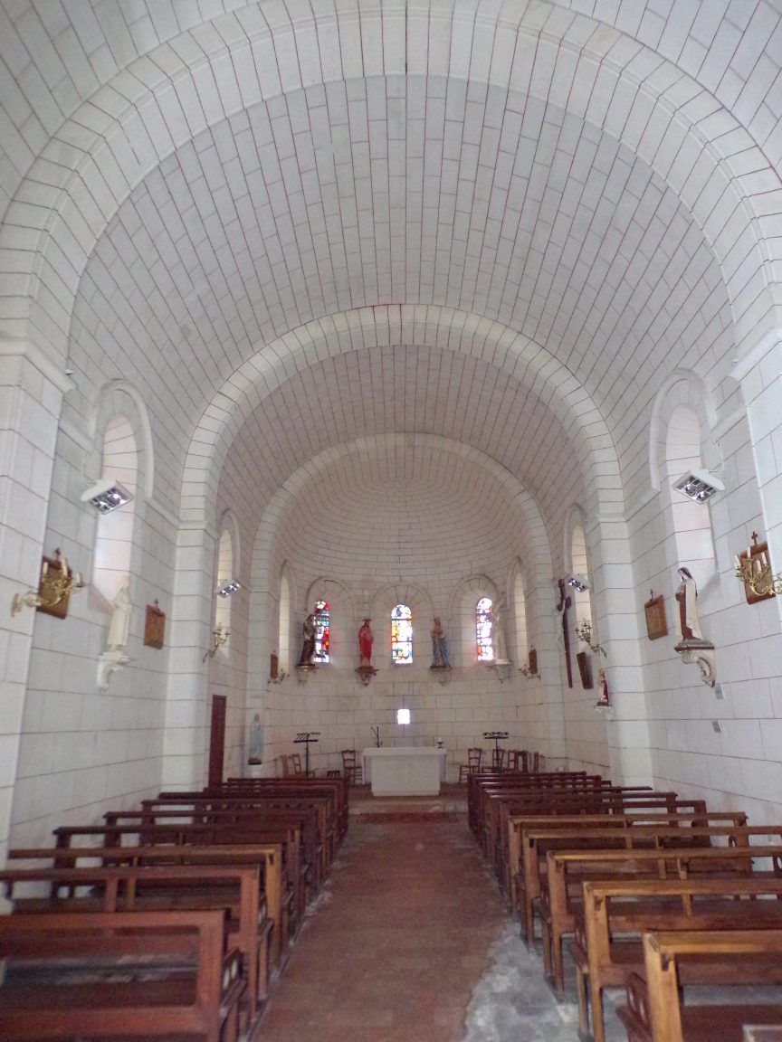 Gondeville - L'église Notre-Dame - Vue de la porte d'entrée (21 septembre 2019)