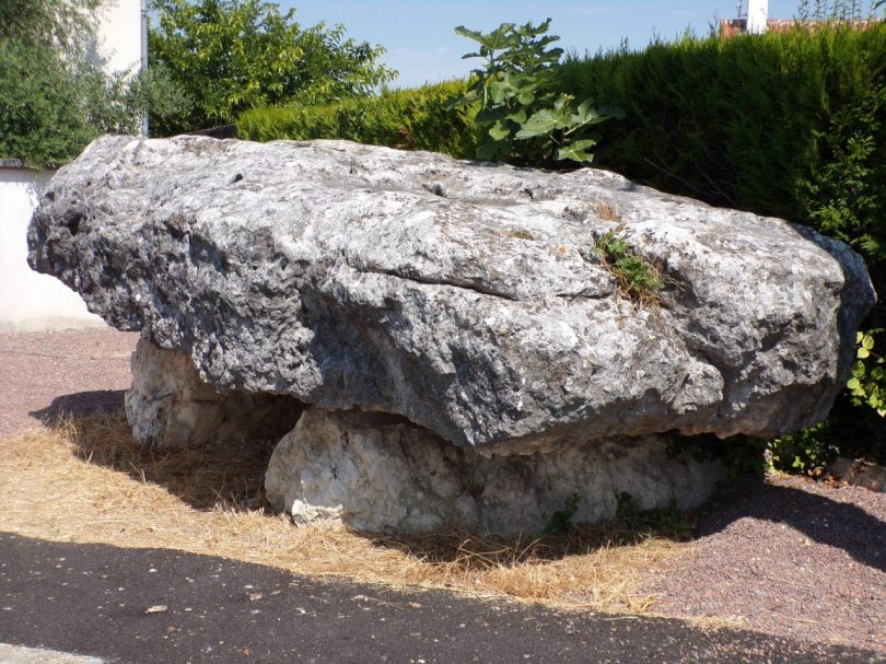 Châteaubernard - Le dolmen de la Pierre Levée (15 août 2016)