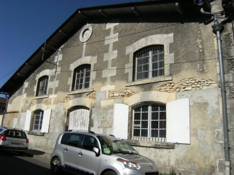 Distillerie d’eau-de-vie de cognac P. Laugerat et Cie, actuellement Jas. Hennessy et Cie (21 août 2015)