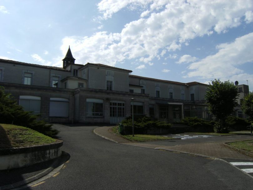 Hôpital Notre-Dame, Hospice, rue de l'Hôpital (12 août 2015)