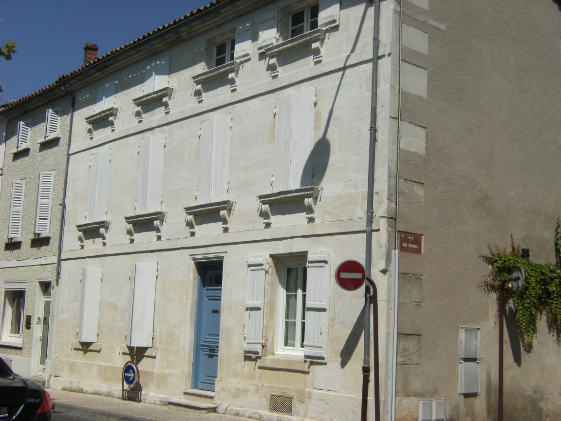 Maison, 26 place Jean Monnet (15 juillet 2015)