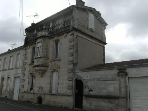Maison, 68 rue Marguerite de Navarre (20 juillet 2015)