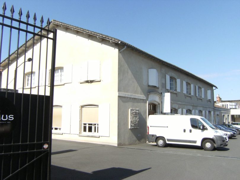 Distillerie d’eau-de-vie de cognac de la Participation charentaise, puis la Grande Marque, puis Camus frères, actuellement Camus (3 septembre 2015)