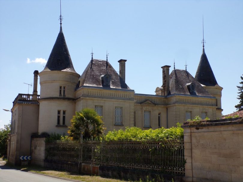 Burie - Château 'Le Treuil' (16 mai 2020)