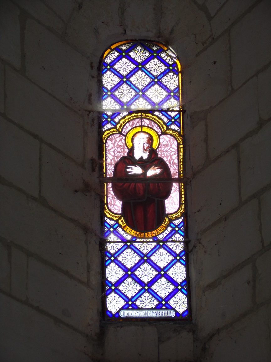 Salles d'Angles - La Chapelle des Templiers - Le vitrail 'Saint Cybard' - Don de Mr l'abbé Marbeuf (30 juin 2020)