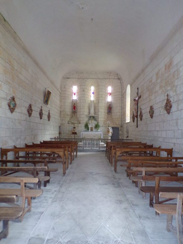 Salles d'Angles - La Chapelle des Templiers - Vue de l'entrée (30 juin 2020)