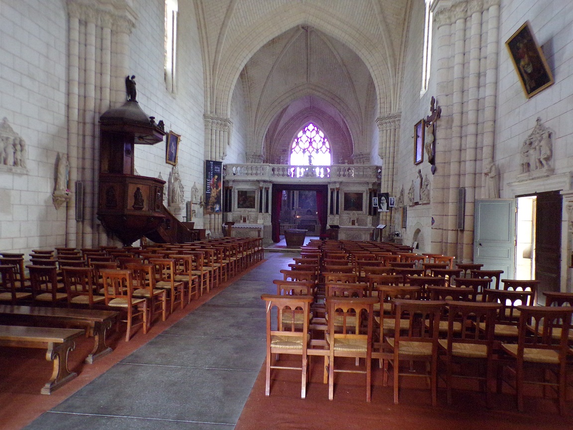 Bassac - L'abbaye Saint-Etienne - Vue de l'entrée (18 août 2016)