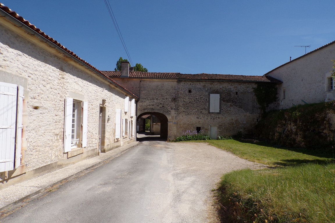 Bourg-Charente - Le moulin - Impasse des Moulins (24 avril 2017)