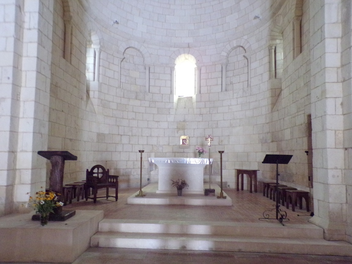 Bourg-Charente - L'église Saint Jean Baptiste - L'autel (18 août 2016)