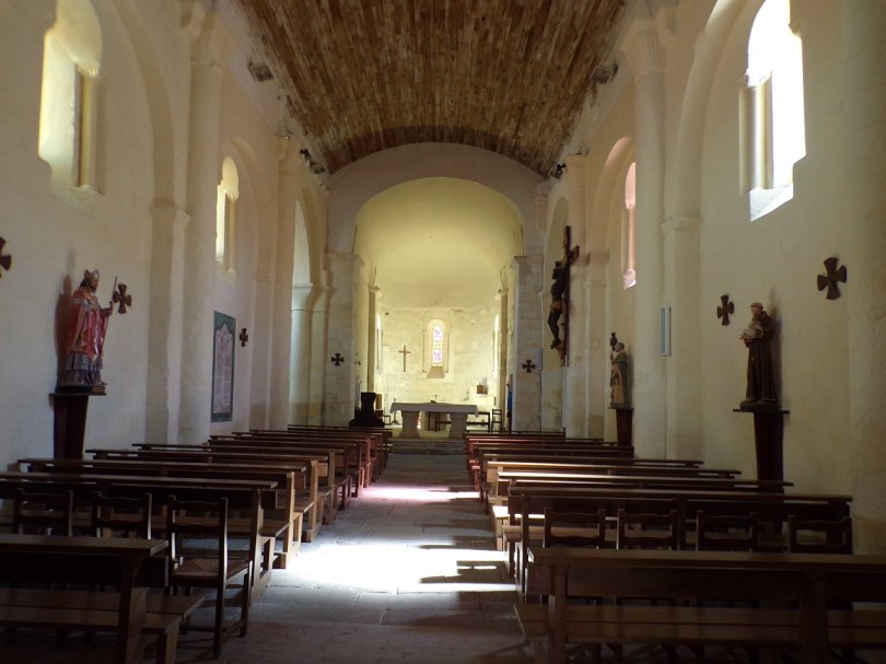 Chérac - L'église Saint-Gervais et Saint-Protais - Vue de l'entrée (3 septembre 2016)