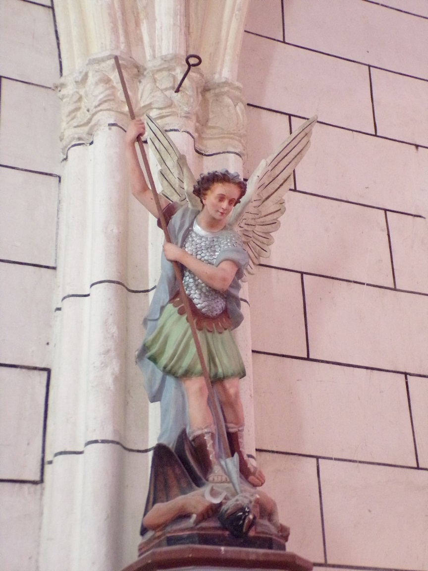 Genté - L'église Saint-Médard - L'Archange Saint-Michel ( (18 septembre 2016)